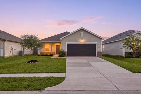 1073 Water Oak Lane