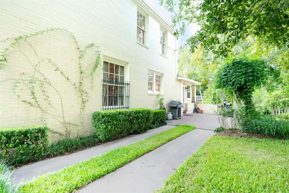 403 Dudley Street Cleveland, TX 77327