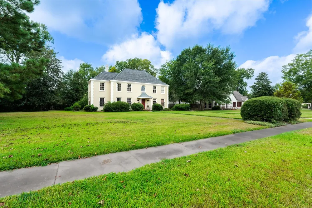 403 Dudley Street Cleveland, TX 77327
