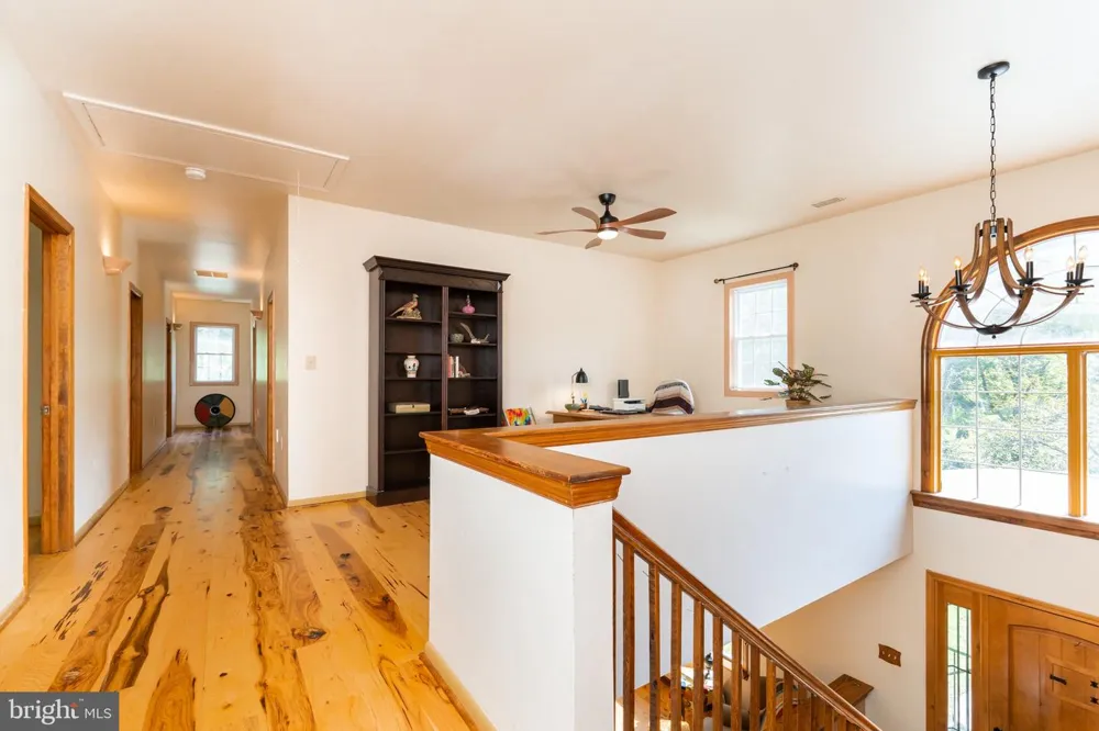 2806 HARPERS FERRY ROAD Sharpsburg, MD 21782