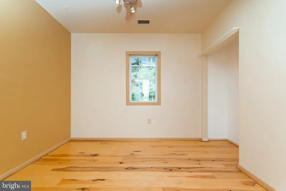 2806 HARPERS FERRY ROAD Sharpsburg, MD 21782
