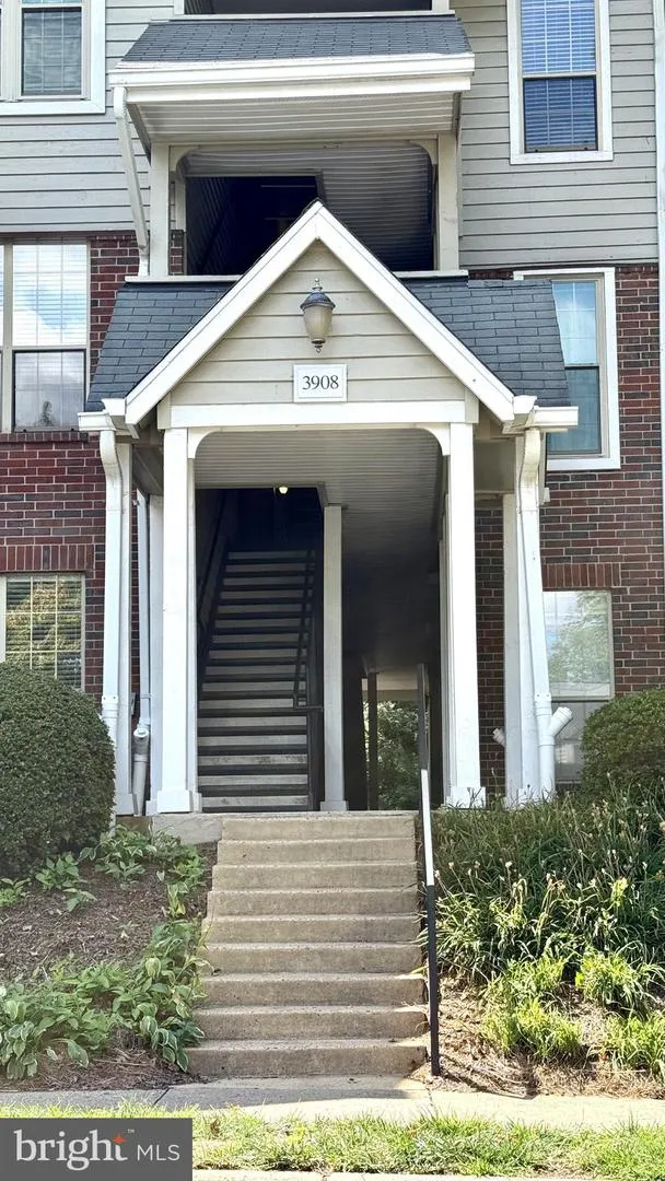 3908 PENDERVIEW DRIVE #638 Fairfax, VA 22033