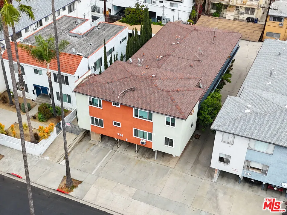 936 Curson Avenue #8 West Hollywood, CA 90046