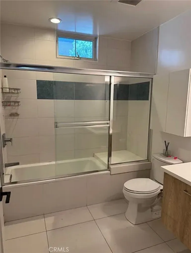 288 S Oakland Pasadena, CA 91101