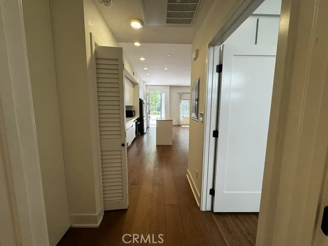 288 S Oakland Pasadena, CA 91101