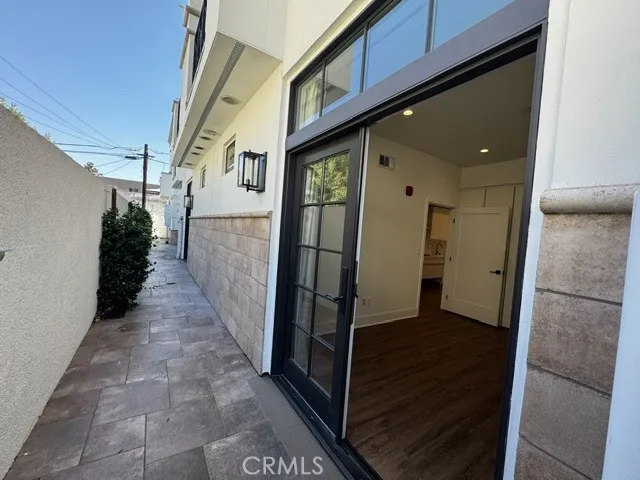 288 S Oakland Pasadena, CA 91101