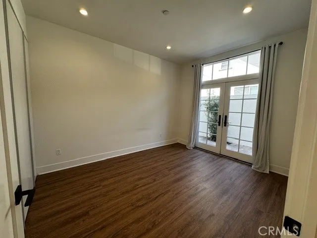288 S Oakland Pasadena, CA 91101