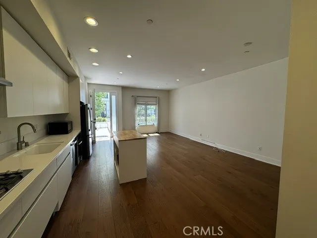 288 S Oakland Pasadena, CA 91101