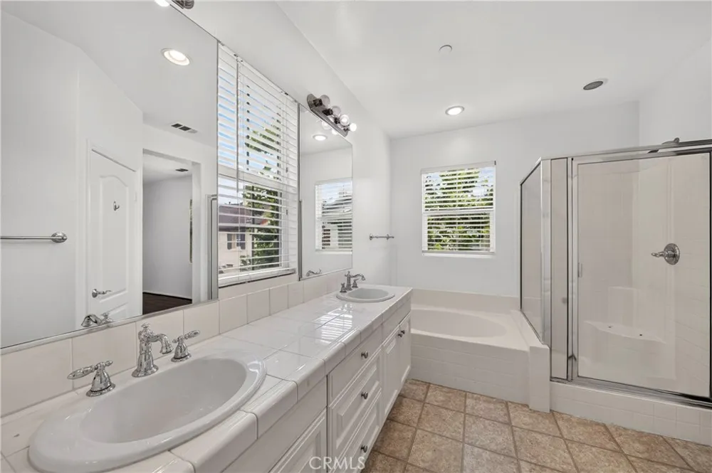 2068 Owens Drive Fullerton, CA 92833