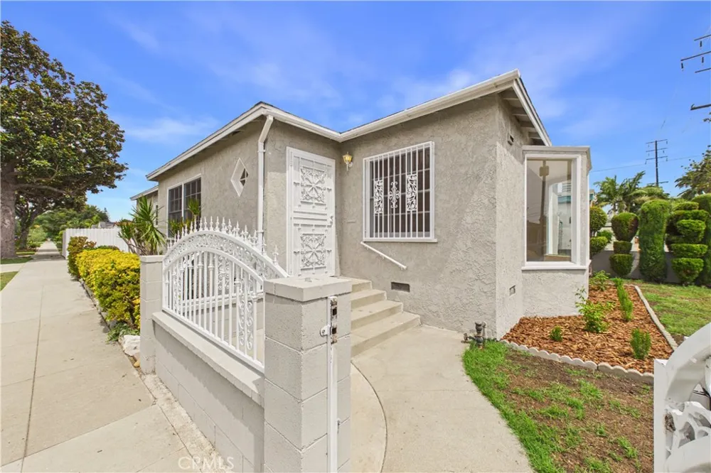 741 W Hill Long Beach, CA 90806