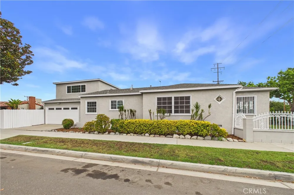 741 W Hill Long Beach, CA 90806