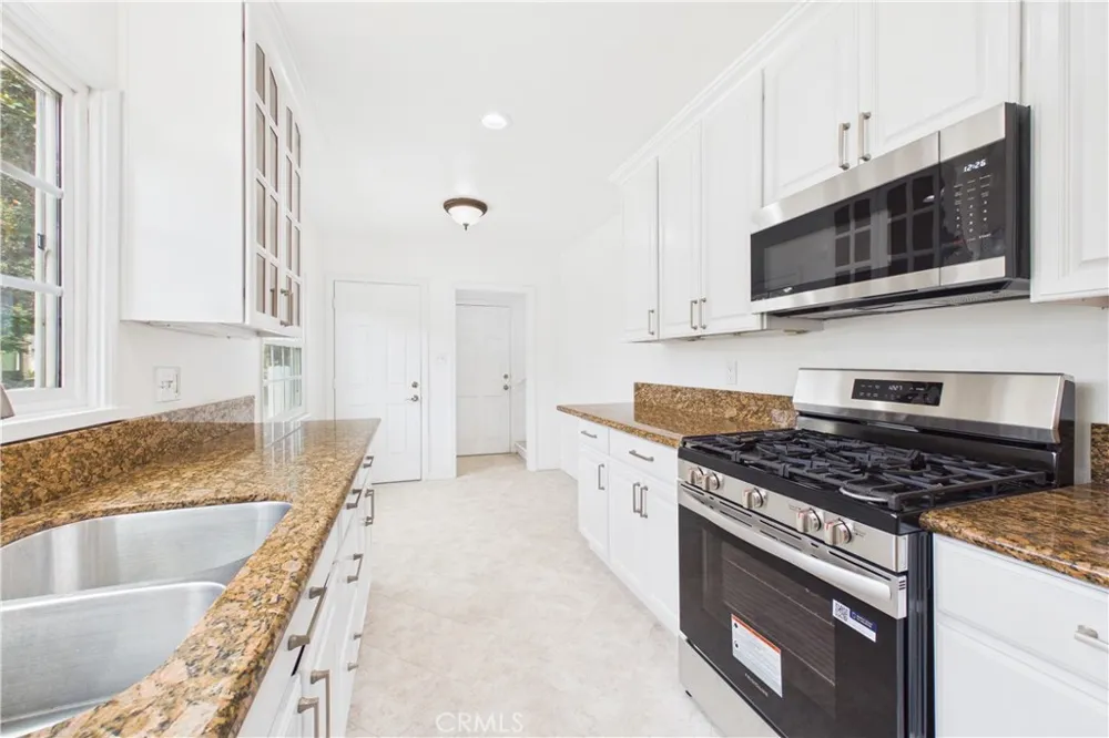 741 W Hill Long Beach, CA 90806