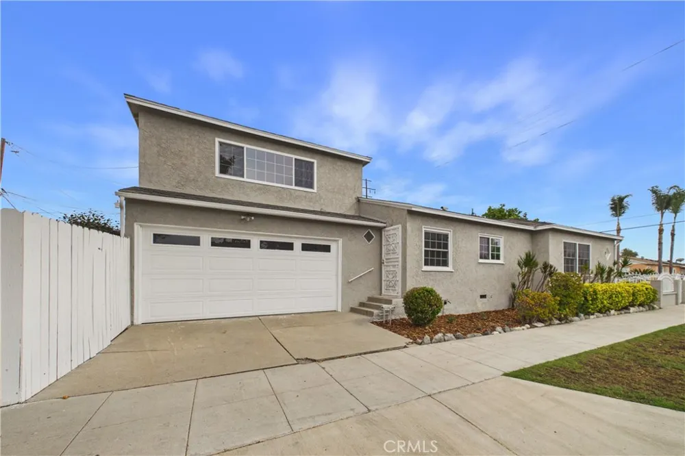 741 W Hill Long Beach, CA 90806