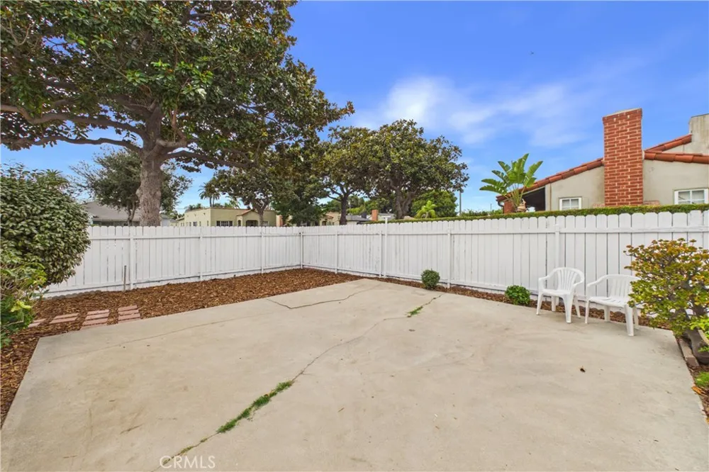 741 W Hill Long Beach, CA 90806