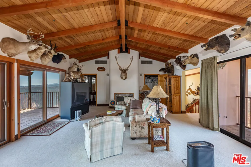 140 Valle Lindo Street Malibu, CA 90265