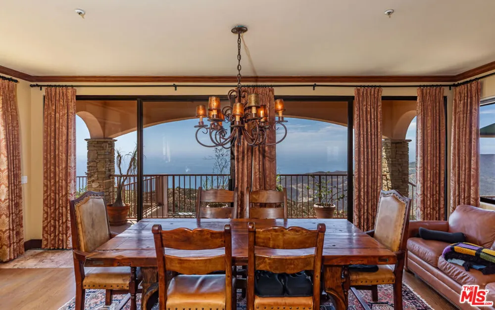 140 Valle Lindo Street Malibu, CA 90265