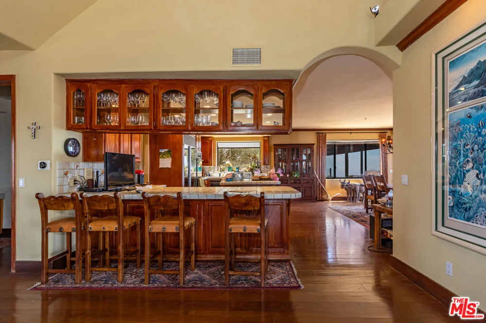 140 Valle Lindo Street Malibu, CA 90265