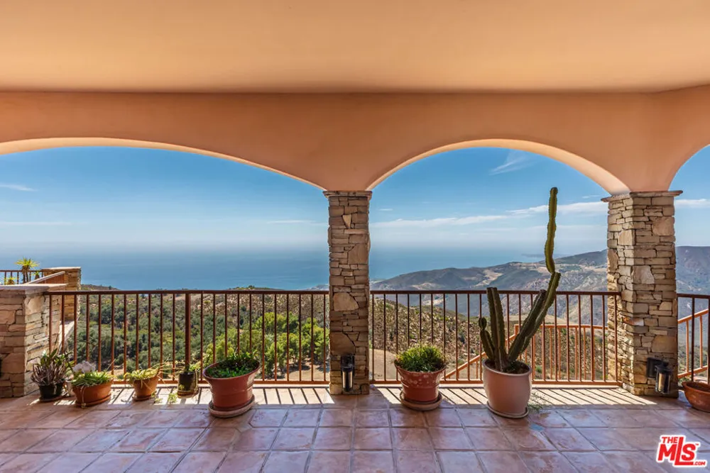 140 Valle Lindo Street Malibu, CA 90265