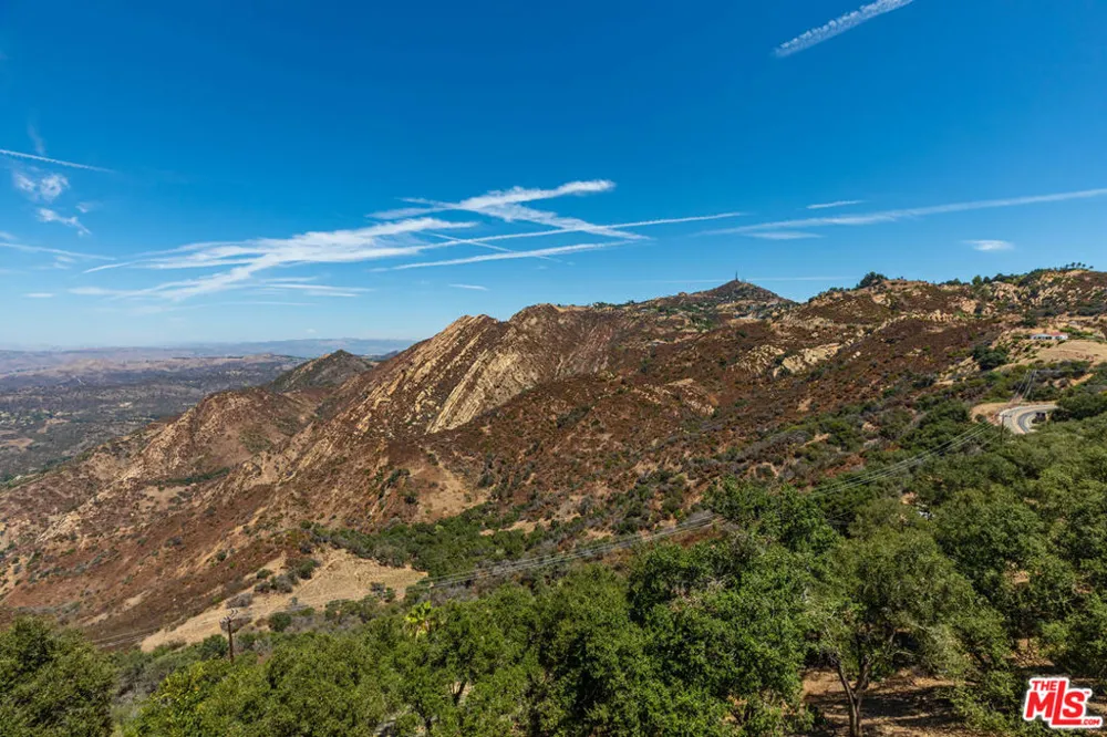 140 Valle Lindo Street Malibu, CA 90265