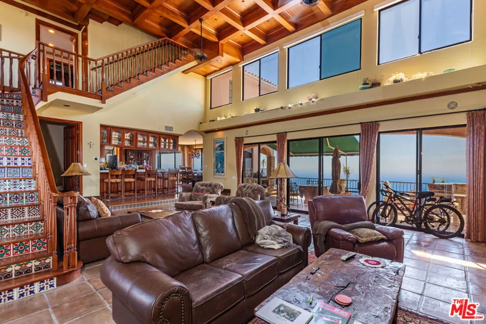 140 Valle Lindo Street Malibu, CA 90265