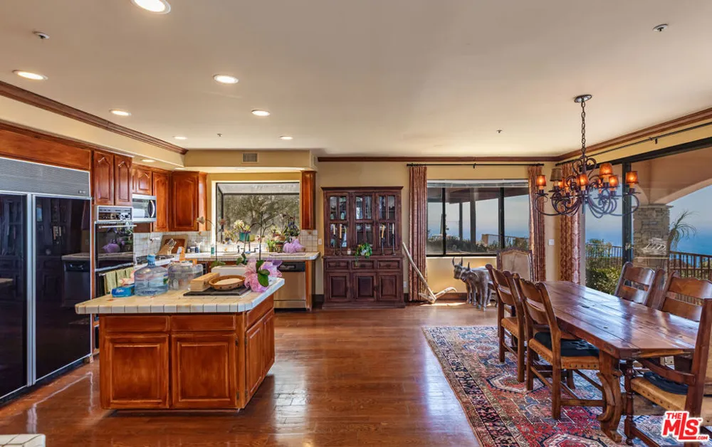 140 Valle Lindo Street Malibu, CA 90265