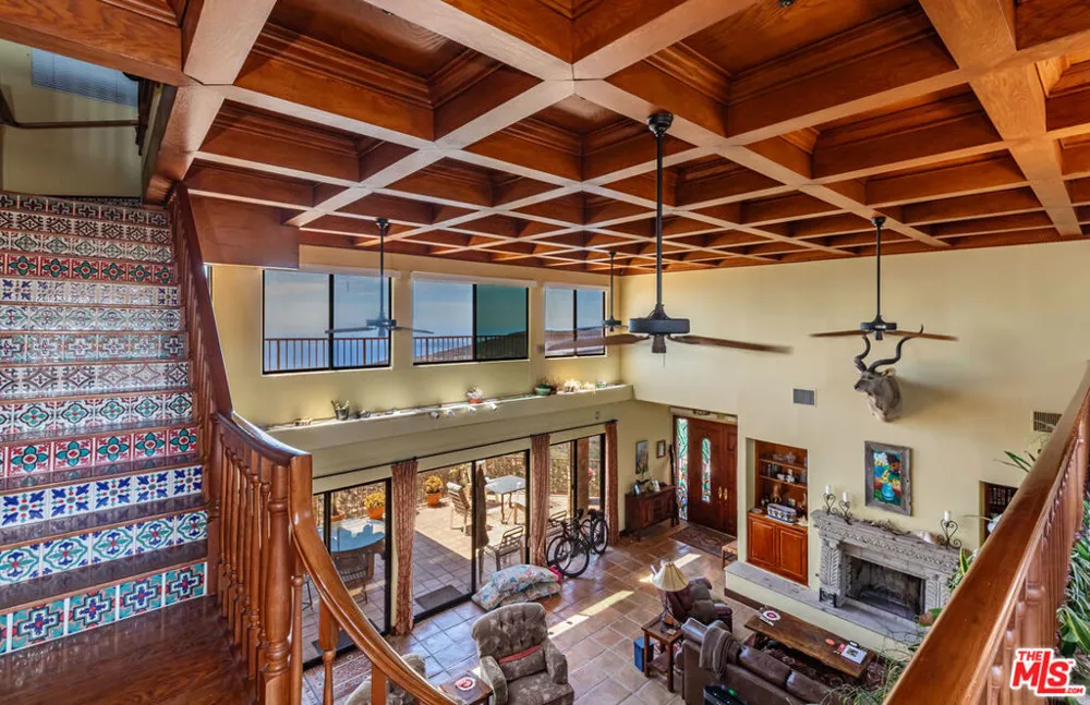 140 Valle Lindo Street Malibu, CA 90265