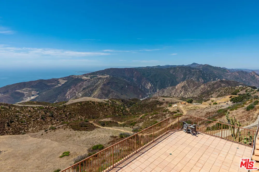 140 Valle Lindo Street Malibu, CA 90265