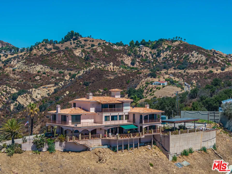 140 Valle Lindo Street Malibu, CA 90265