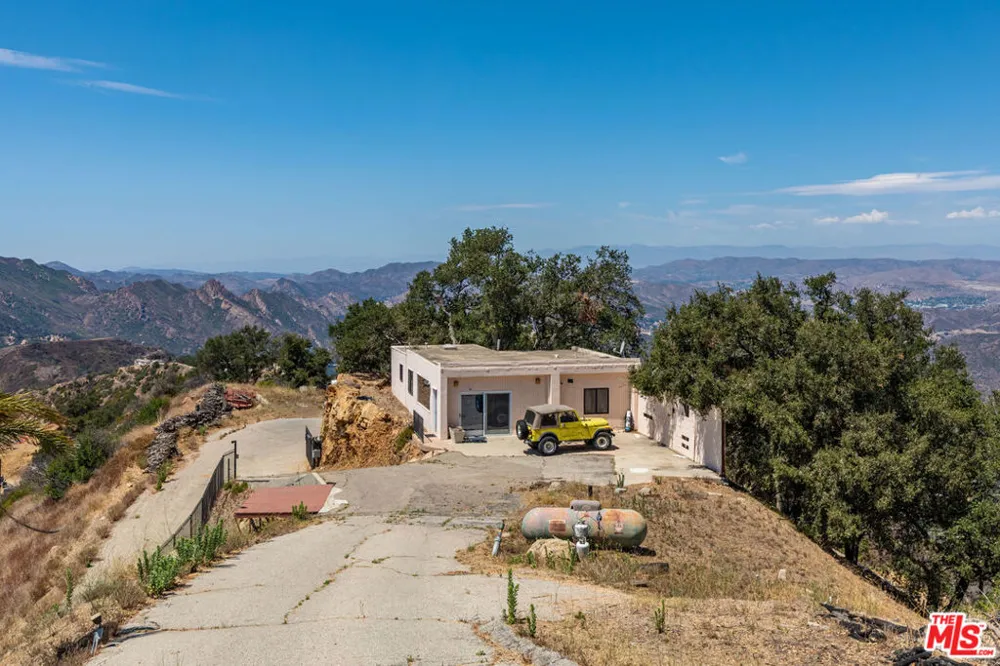 140 Valle Lindo Street Malibu, CA 90265
