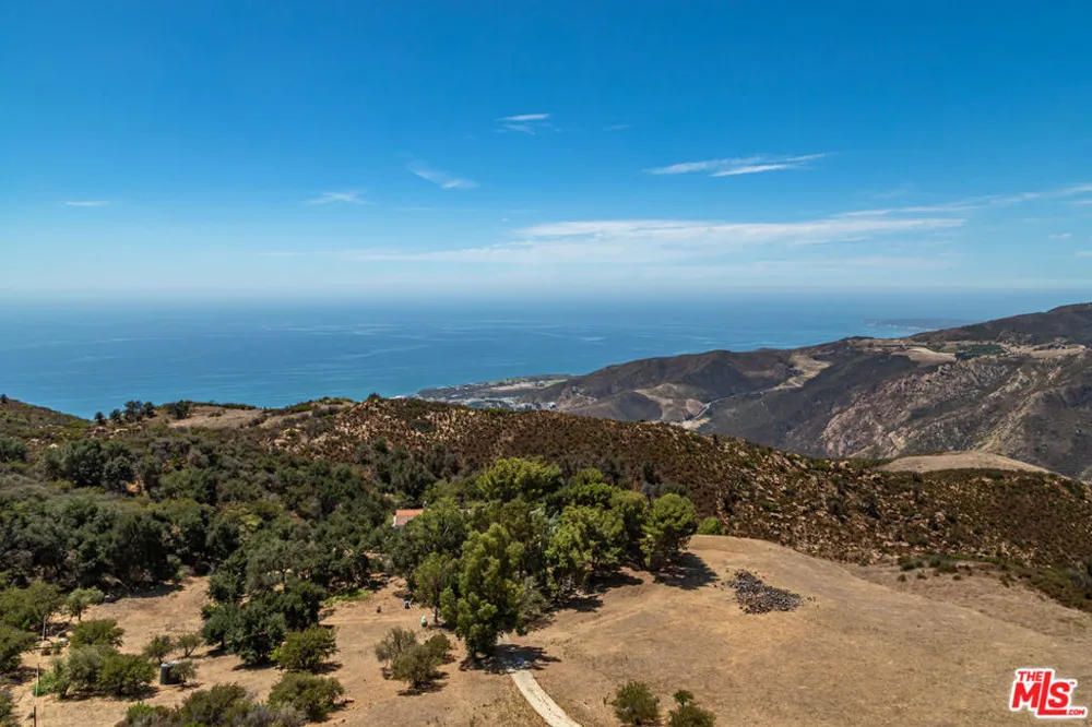 140 Valle Lindo Street Malibu, CA 90265