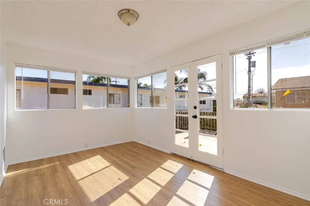 13015 Vanowen Street #10 North Hollywood, CA 91605