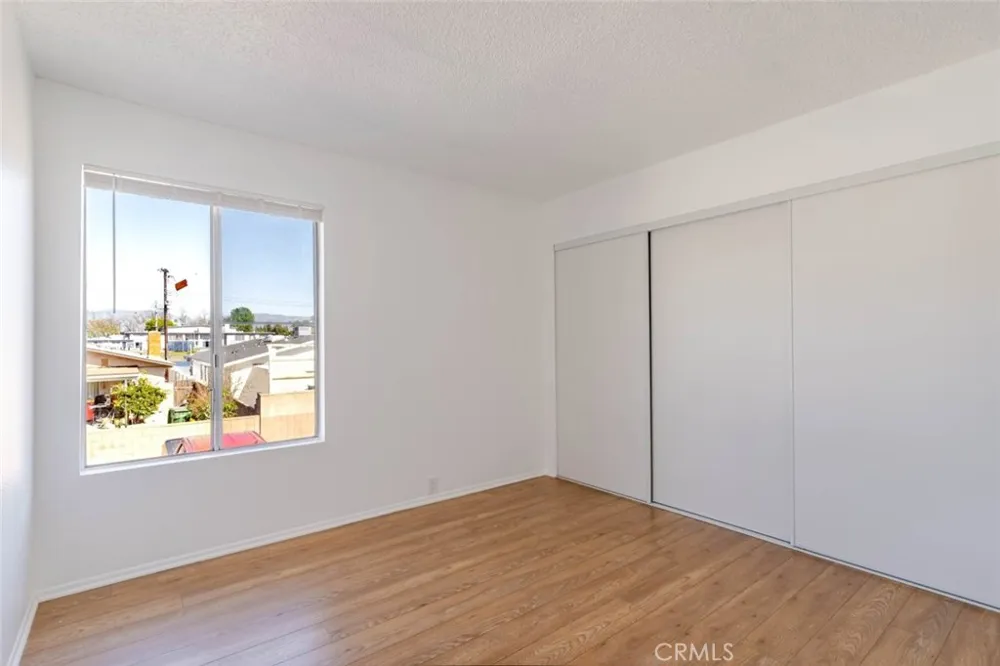 13015 Vanowen Street #10 North Hollywood, CA 91605