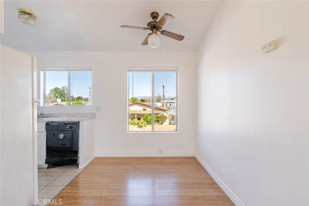 13015 Vanowen Street #10 North Hollywood, CA 91605