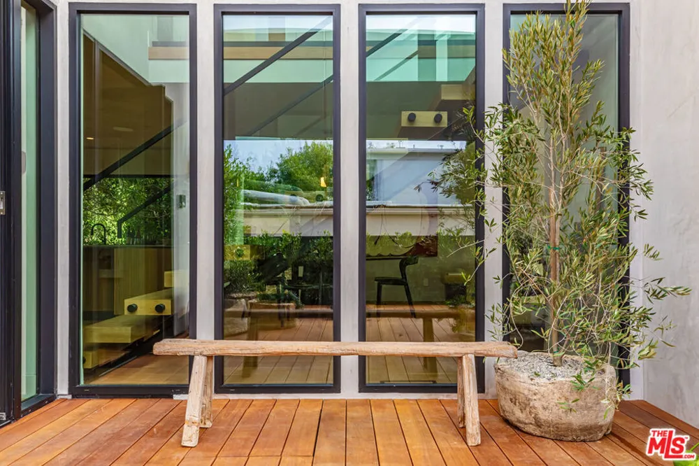 23505 Malibu Colony Road Malibu, CA 90265