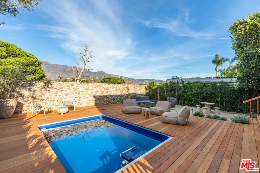 23505 Malibu Colony Road Malibu, CA 90265