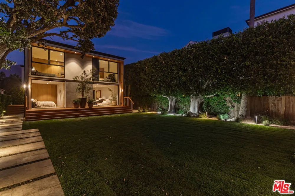 23505 Malibu Colony Road Malibu, CA 90265
