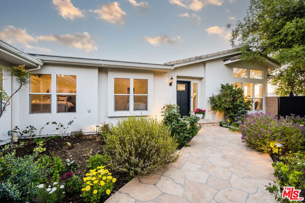 33310 Hassted Drive Malibu, CA 90265