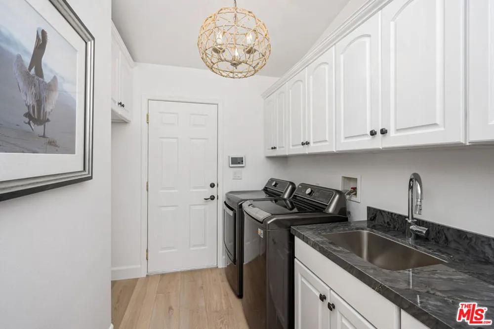 33310 Hassted Drive Malibu, CA 90265