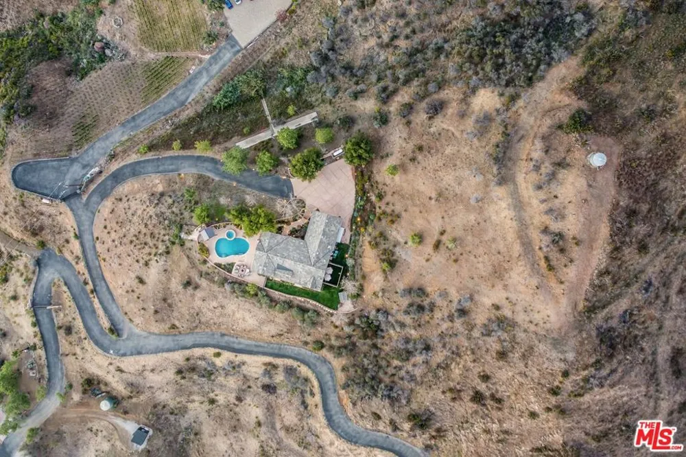 33310 Hassted Drive Malibu, CA 90265