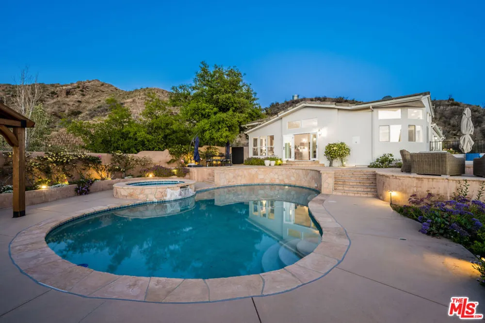 33310 Hassted Drive Malibu, CA 90265