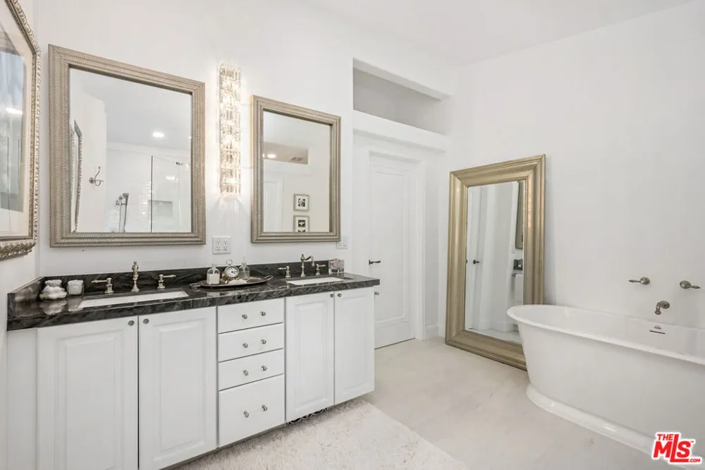 33310 Hassted Drive Malibu, CA 90265