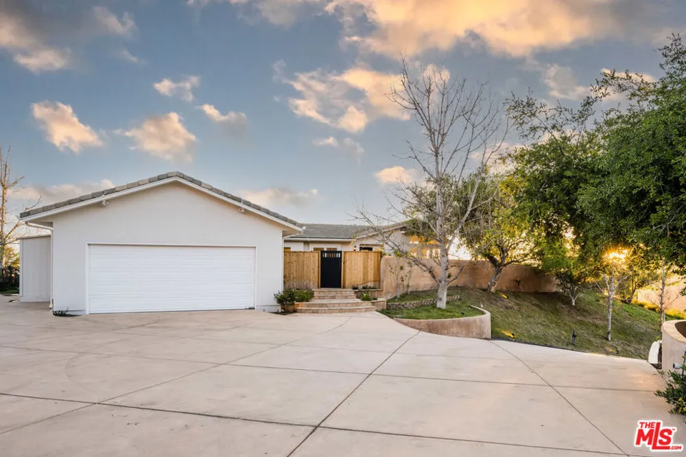 33310 Hassted Drive Malibu, CA 90265