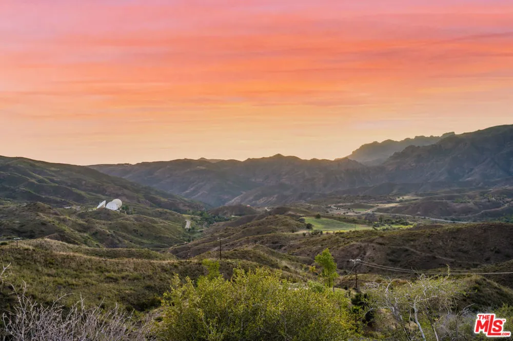 33310 Hassted Drive Malibu, CA 90265
