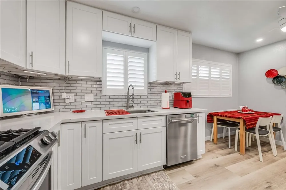 1802 E 53rd Long Beach, CA 90805