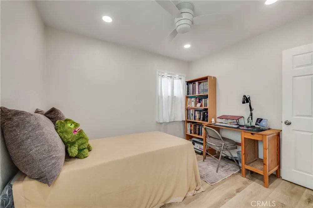 1802 E 53rd Long Beach, CA 90805