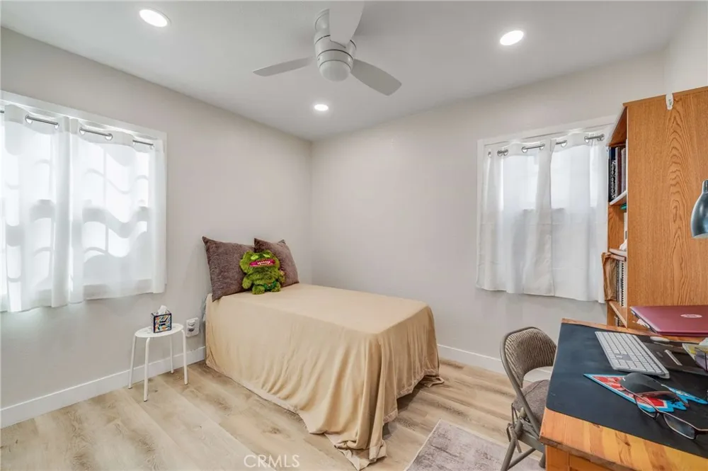 1802 E 53rd Long Beach, CA 90805