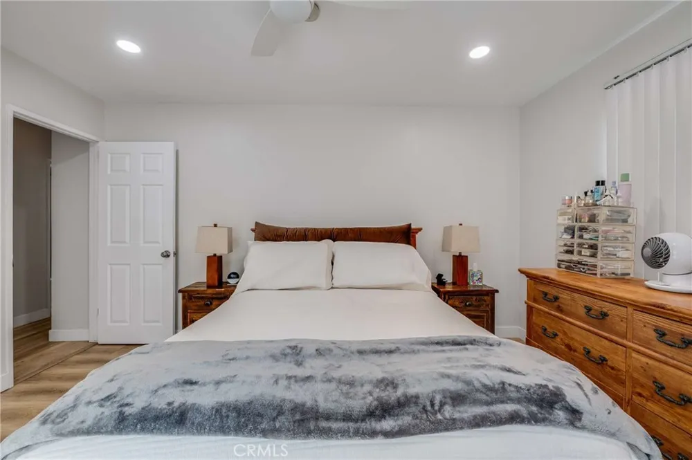 1802 E 53rd Long Beach, CA 90805