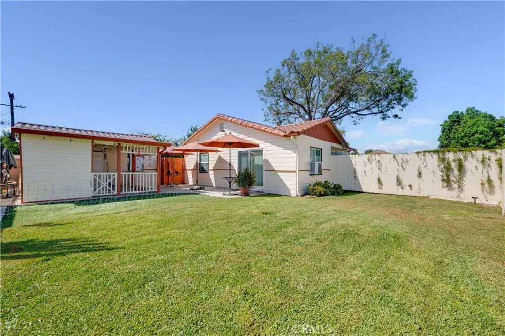 1802 E 53rd Long Beach, CA 90805