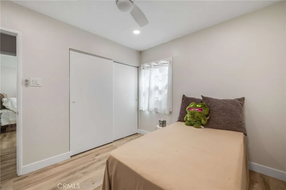 1802 E 53rd Long Beach, CA 90805