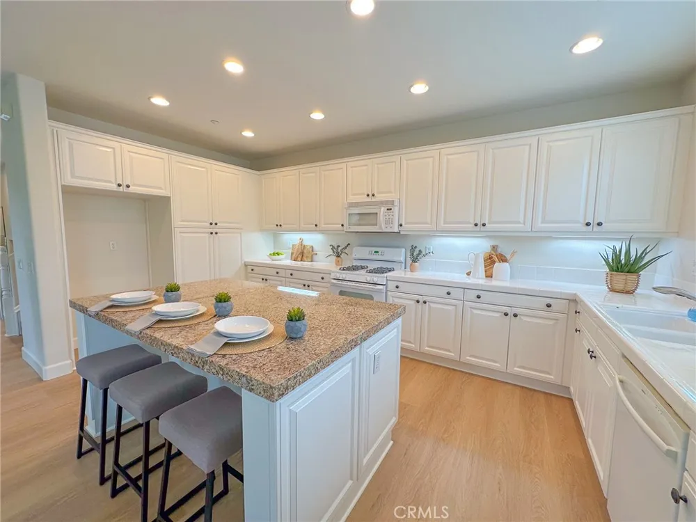 12 Durlston Ladera Ranch, CA 92694